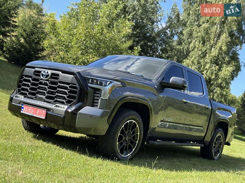 Toyota Tundra