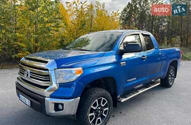 Toyota Tundra  2015