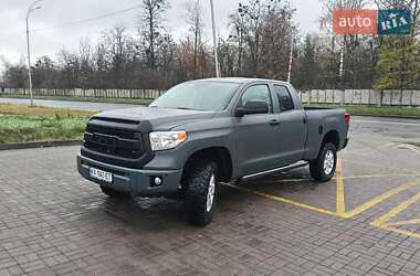 Toyota Tundra  2016