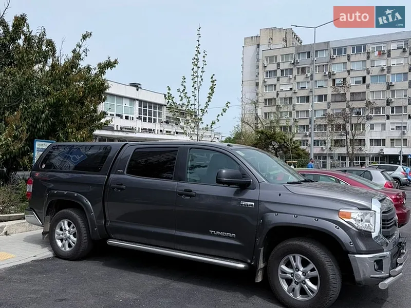 Toyota Tundra 2015