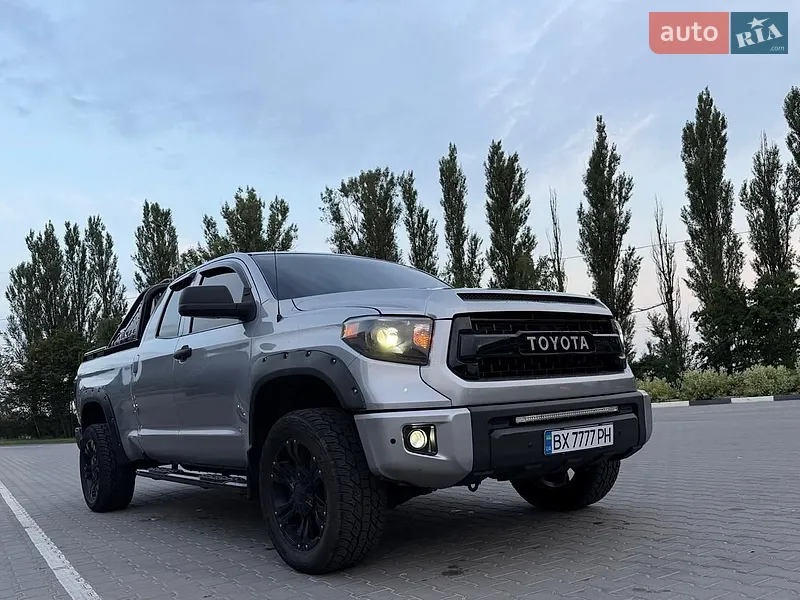 Toyota Tundra 2015