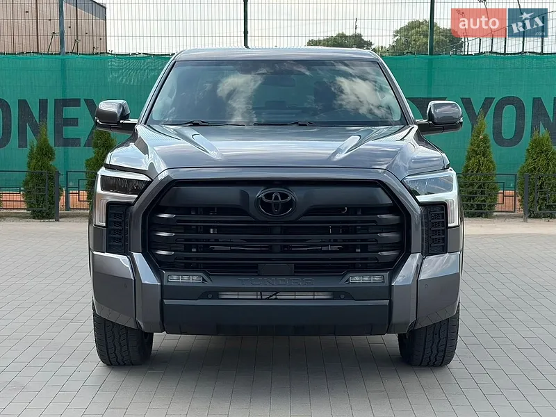 Toyota Tundra 2024