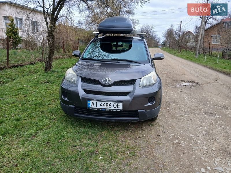 Легковые Toyota Urban Cruiser