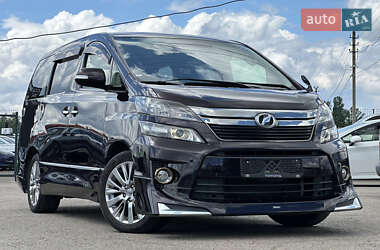 Toyota Vellfire  2014