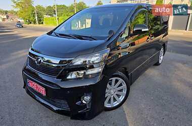 Toyota Vellfire  2013