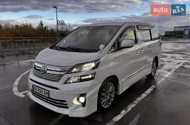 Toyota Vellfire  2013