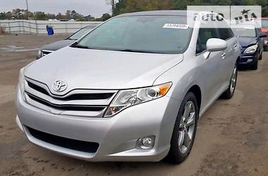 Toyota Venza LE  2012