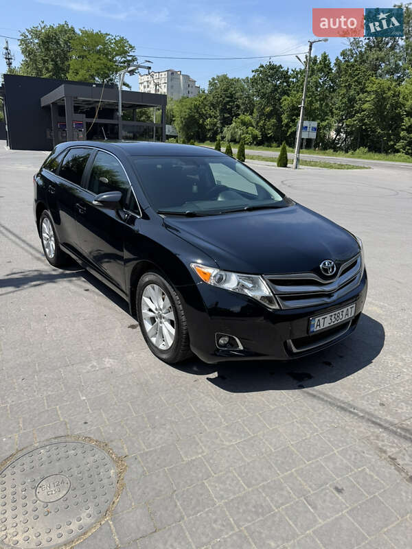Внедорожник / Кроссовер Toyota Venza