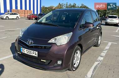 Toyota Verso-S  2011