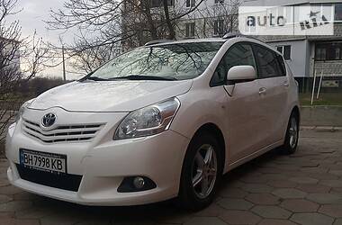 Toyota Verso  2010