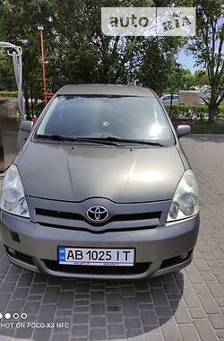 Toyota Verso  2005