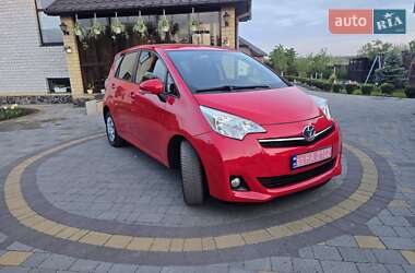 Toyota Verso  2012