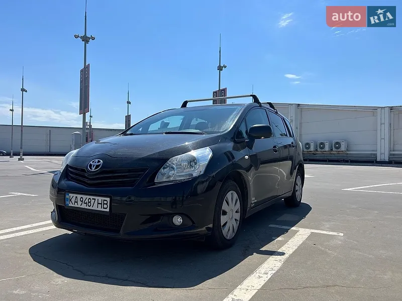 Toyota Verso 2011