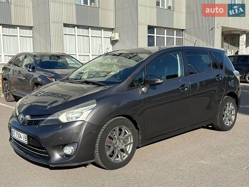 Toyota Verso 2013