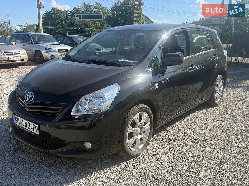 Toyota Verso 2011