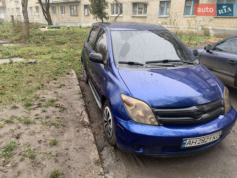 Легковые Toyota XA