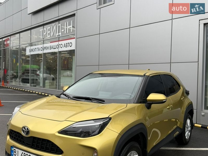 Легкові Toyota Yaris Cross