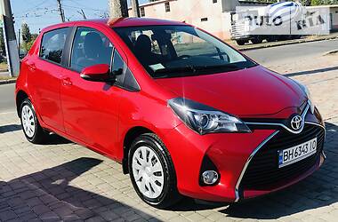 Toyota Yaris OFICIAL 2016