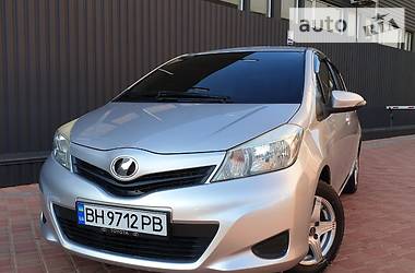 Toyota Yaris Vitz 2011