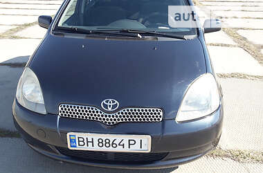 Toyota Yaris  2002