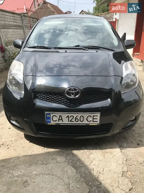 Toyota Yaris 2011
