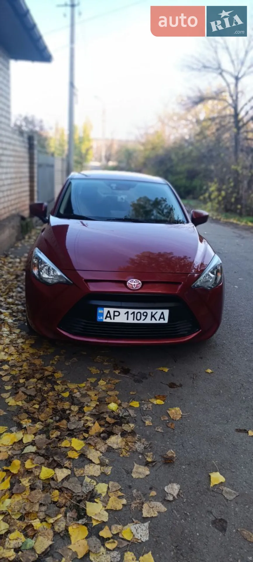 Toyota Yaris 2017 VIN 3MYDLBYV3JY305294 фото оголошення 3 з 6