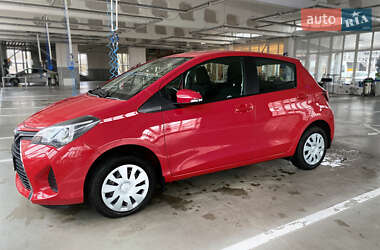 Toyota Yaris  2015