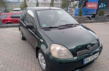 Toyota Yaris 2001