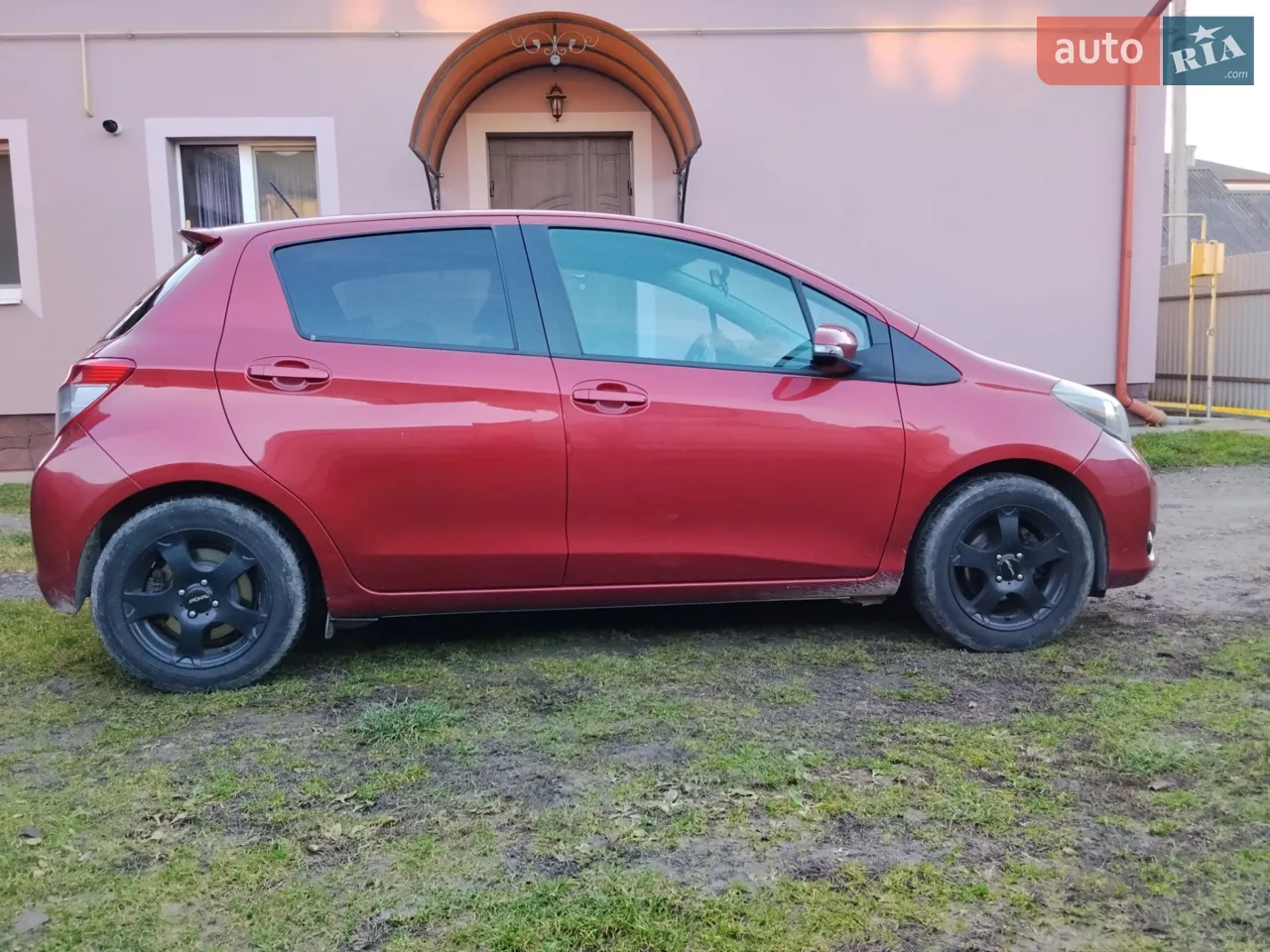 2011 Toyota Yaris - мініатюра 4