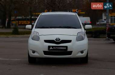 Toyota Yaris 2011