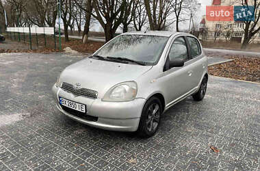 Toyota Yaris  2001