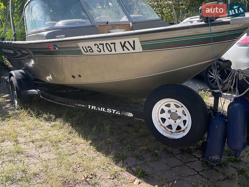 Катер Tracker Targa