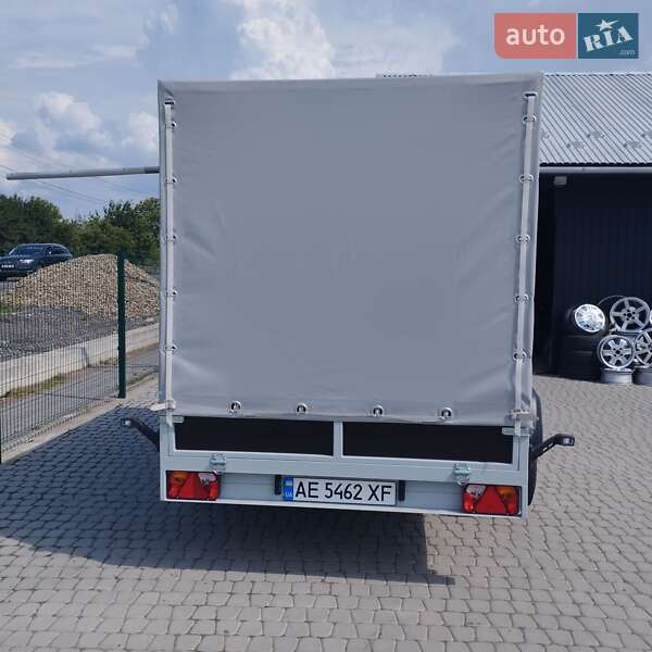 Легковий причіп