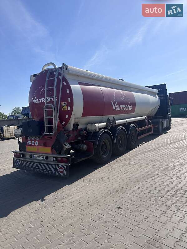 Цистерна напівпричіп Trailor LTD