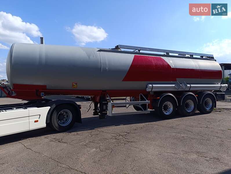 Цистерна напівпричіп Trailor S363EL