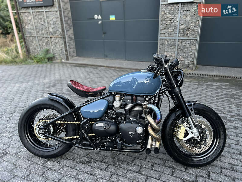Triumph Bobber