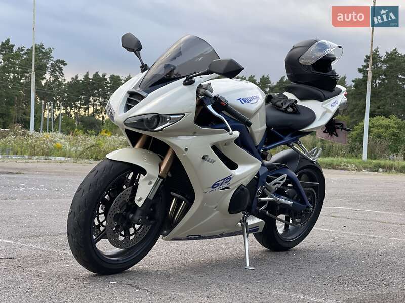 Triumph Daytona 675