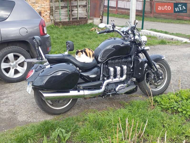 Мотоцикл Круізер Triumph Rocket