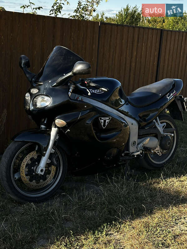 Triumph Sprint ST 1050