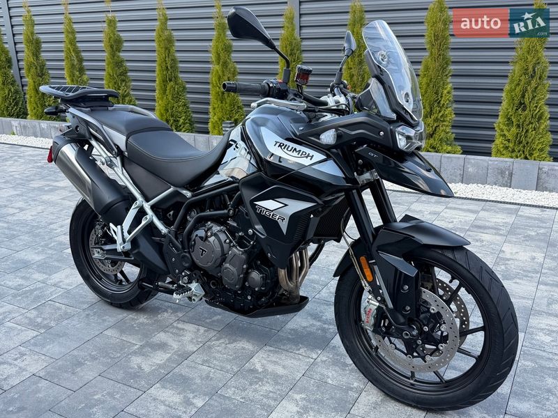 Triumph Tiger 900
