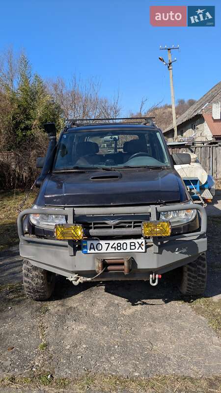 Універсал УАЗ 3163