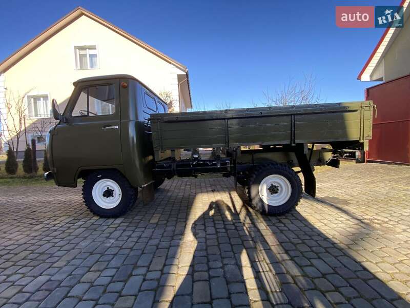 УАЗ 3303