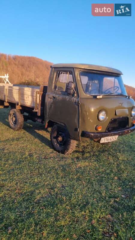 Внедорожник / Кроссовер УАЗ 3303