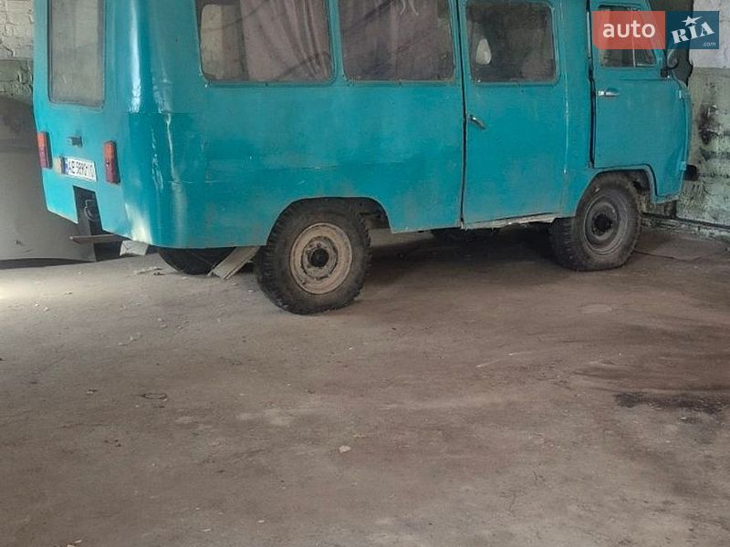 Грузовики УАЗ 3303