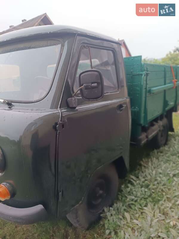 Легковые УАЗ 451Д