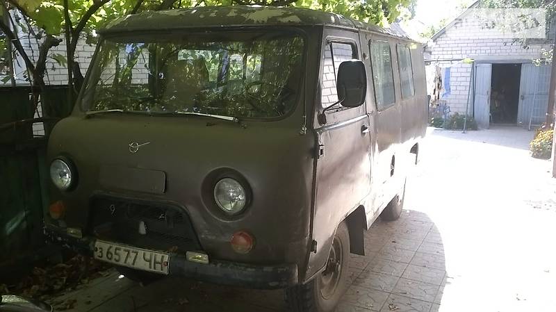 УАЗ 452 пасс. 1983 года