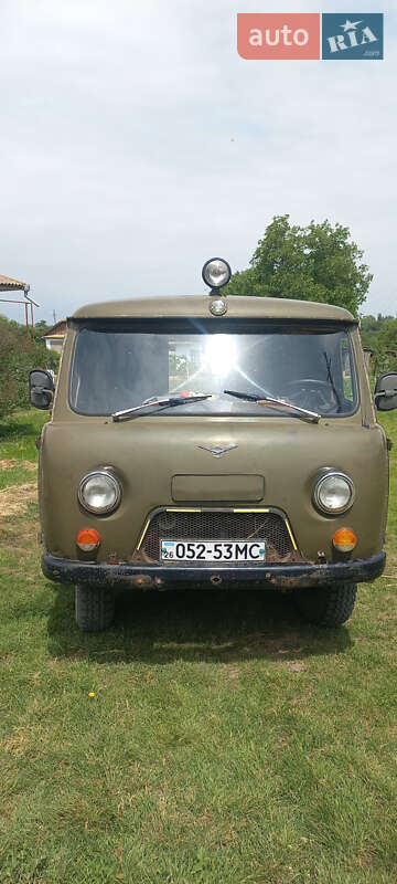 УАЗ 452