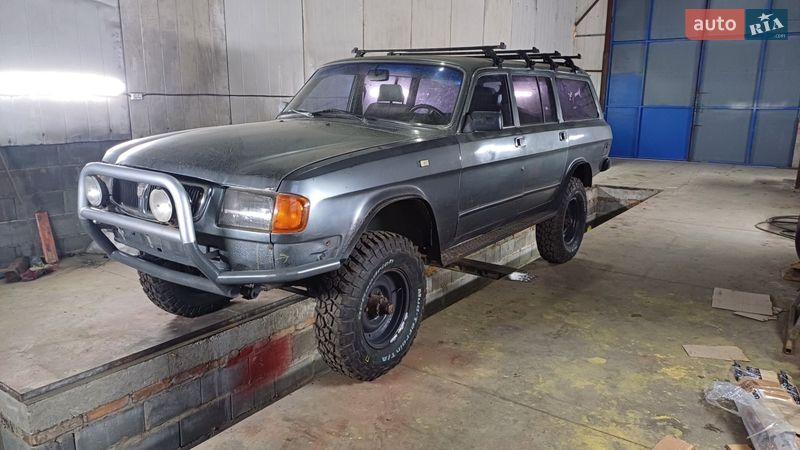 Позашляховик / Кросовер УАЗ военный