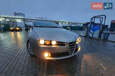 Характеристики Alfa Romeo 159 Універсал