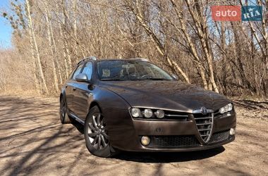 Характеристики Alfa Romeo 159 Универсал
